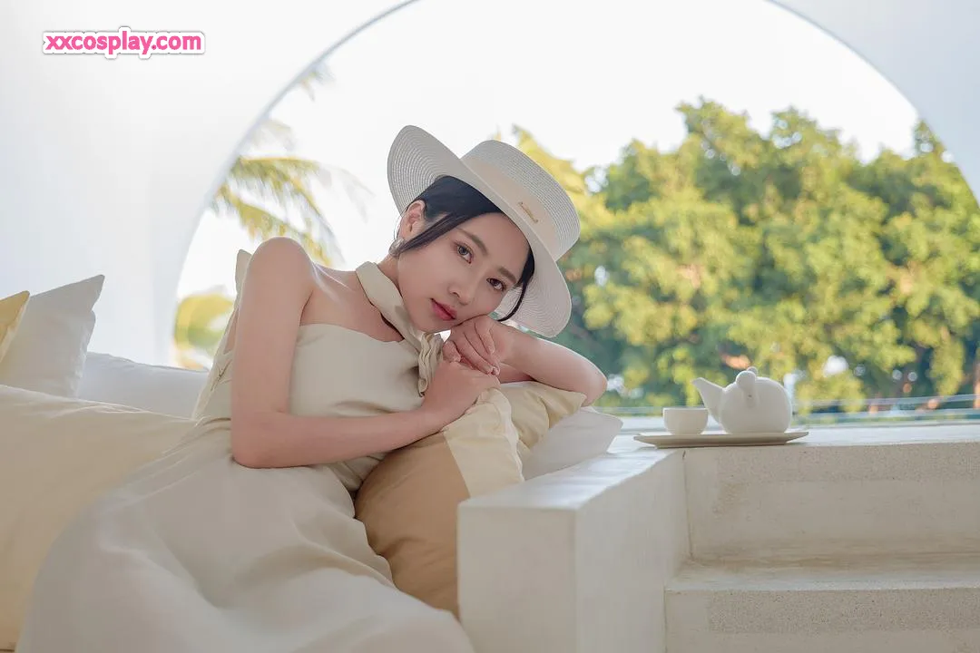 Niannian – Enchanted by France